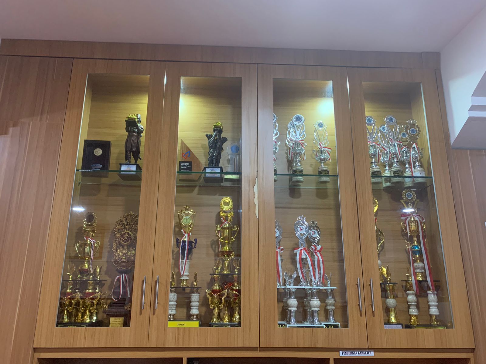 Fasilitas Perpustakaan Astuti Saraswati